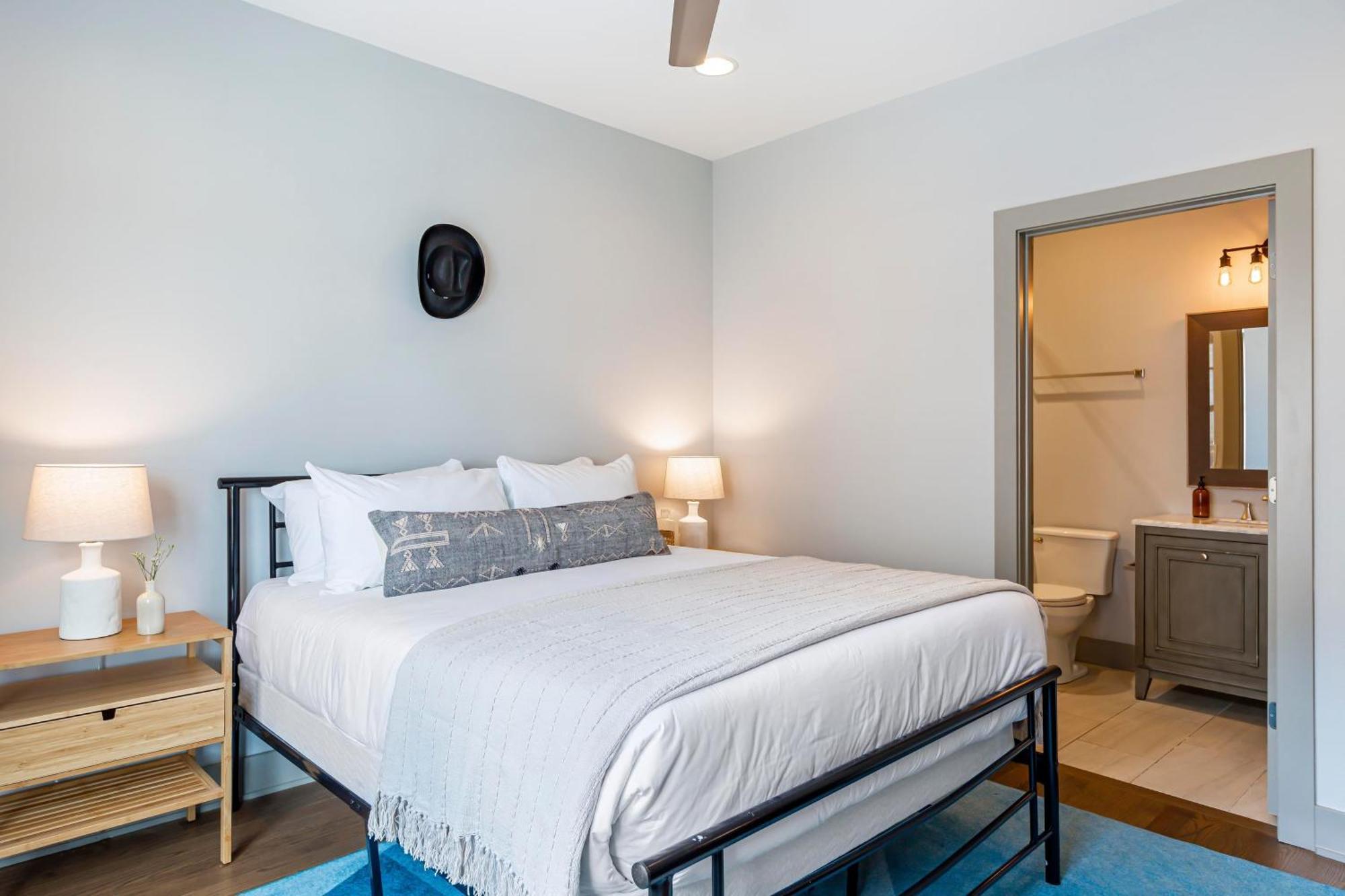 Waverly By Avantstay Nashville-Inspired Townhome W Luxury Kitchen Pool Table 외부 사진