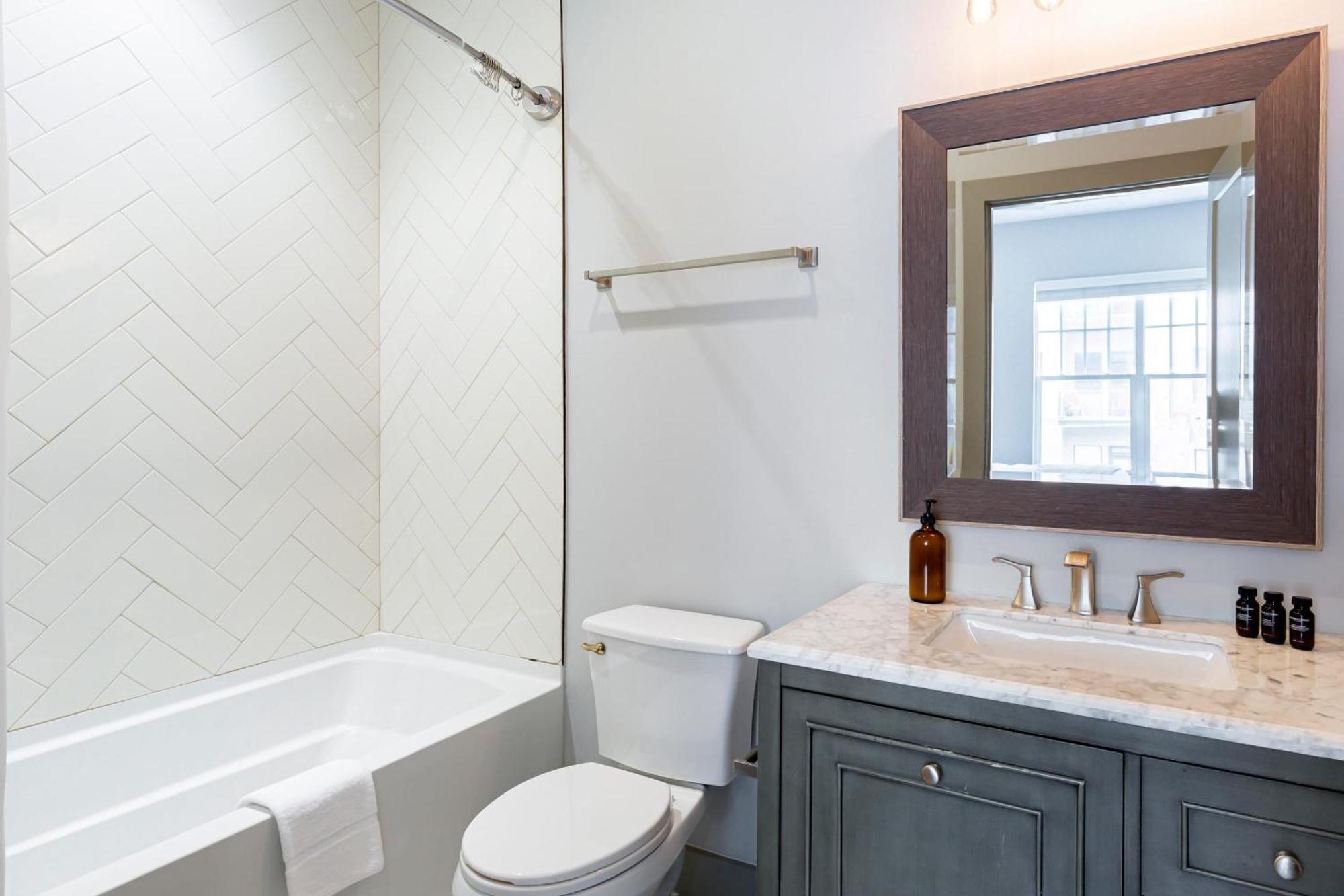 Waverly By Avantstay Nashville-Inspired Townhome W Luxury Kitchen Pool Table 외부 사진