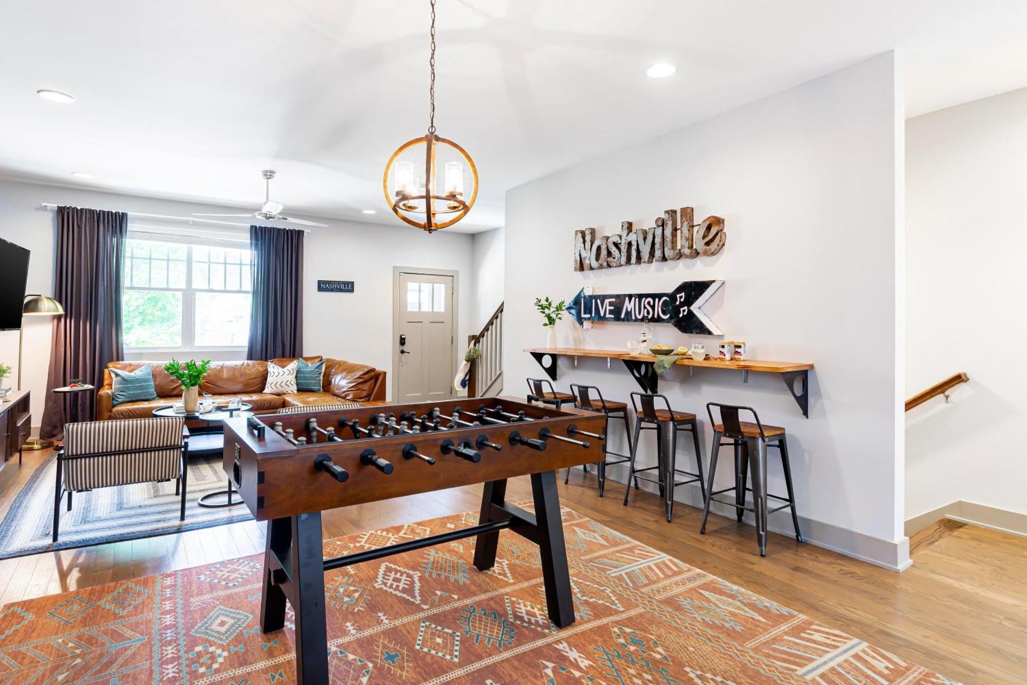 Waverly By Avantstay Nashville-Inspired Townhome W Luxury Kitchen Pool Table 외부 사진